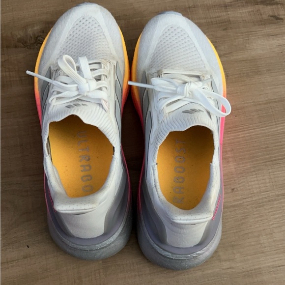 Adidas Ultraboost 5X running shoes, size 7. Worn twice. - Picture 4 of 6